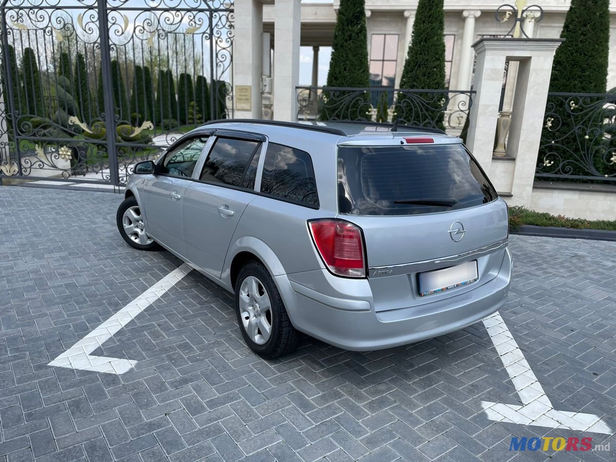 2007' Opel Astra photo #2