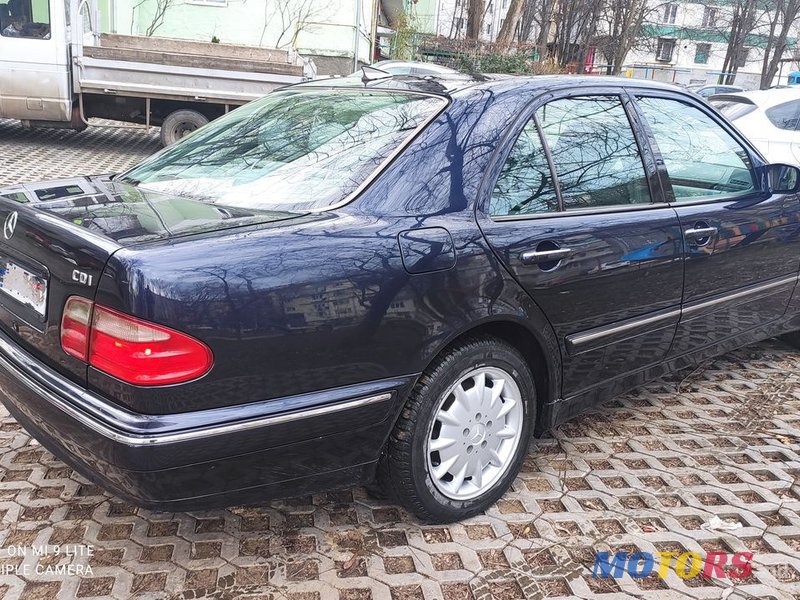 2001' Mercedes-Benz E Класс photo #6