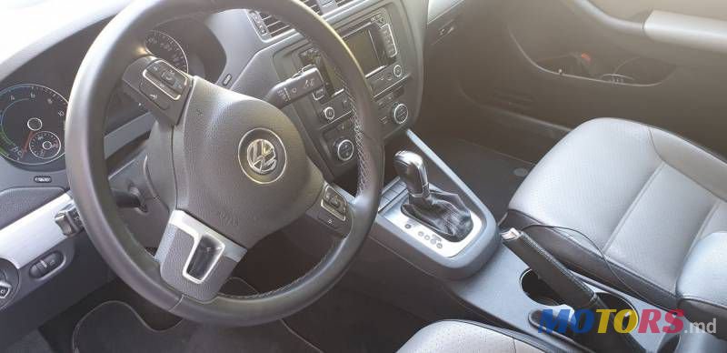 2013' Volkswagen Jetta photo #1