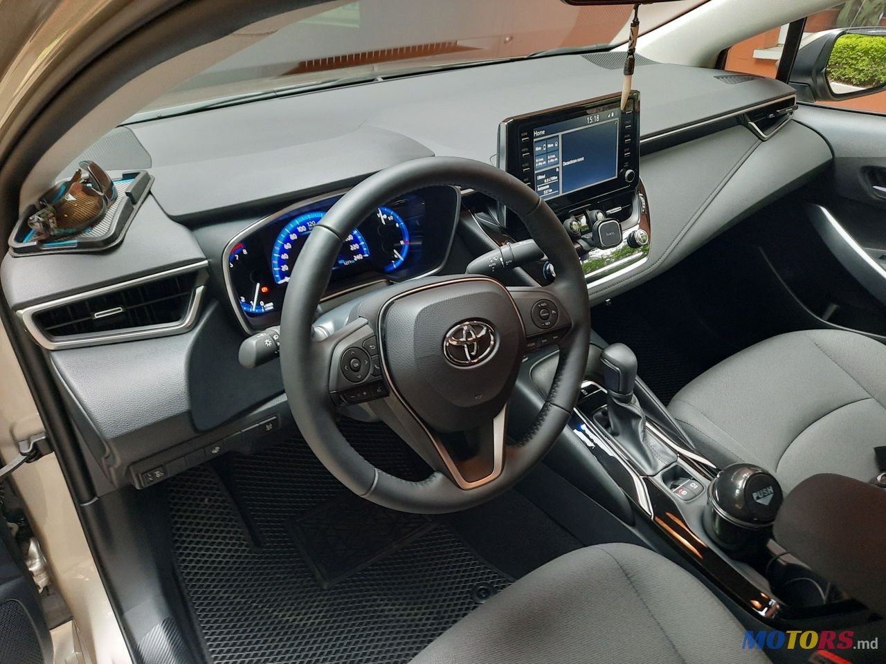 2023' Toyota Corolla photo #6