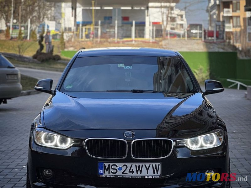 2012' BMW 3 Series photo #5