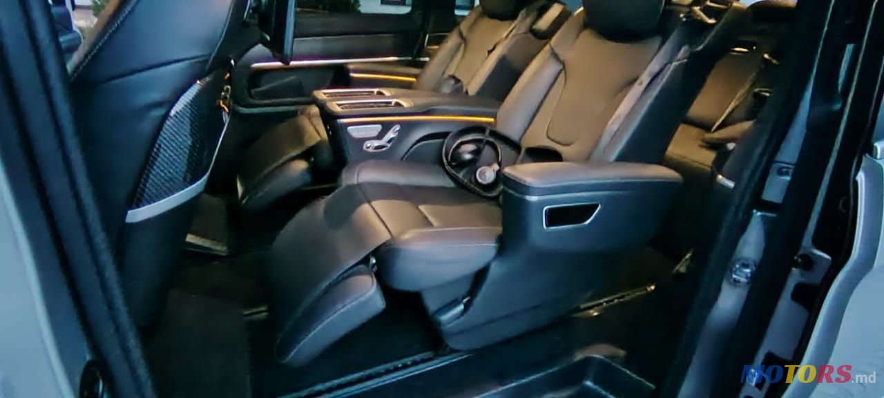 2017' Mercedes-Benz V-Class photo #6