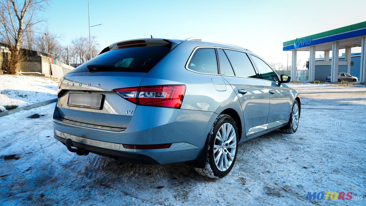 2021' Skoda Superb photo #4