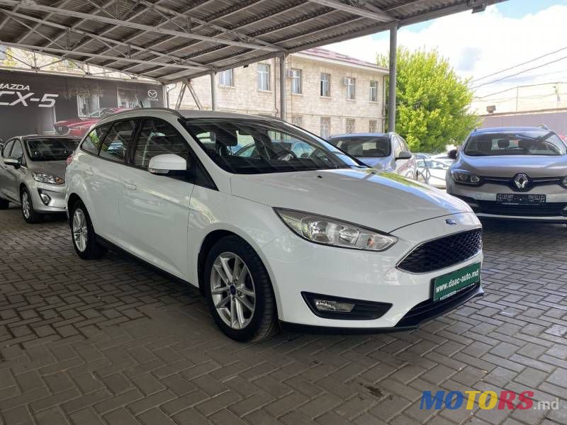 2017' Ford Focus photo #2