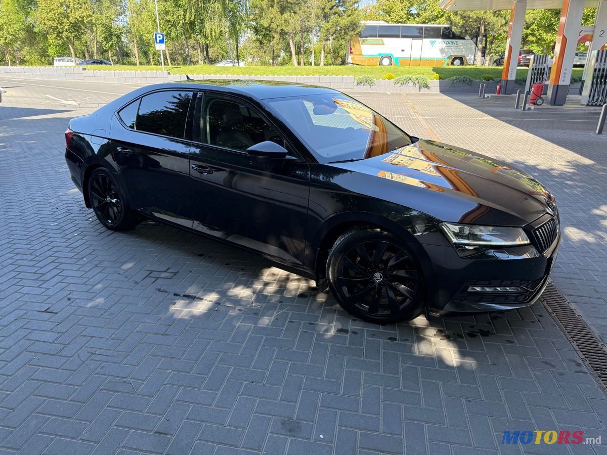 2019' Skoda Superb photo #3