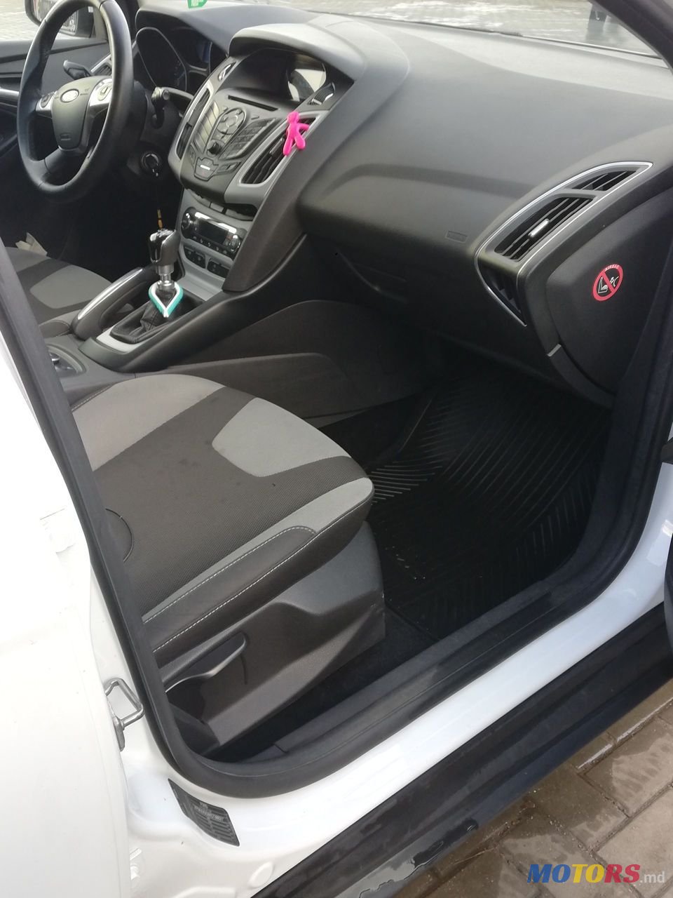 2012' Ford Focus photo #6