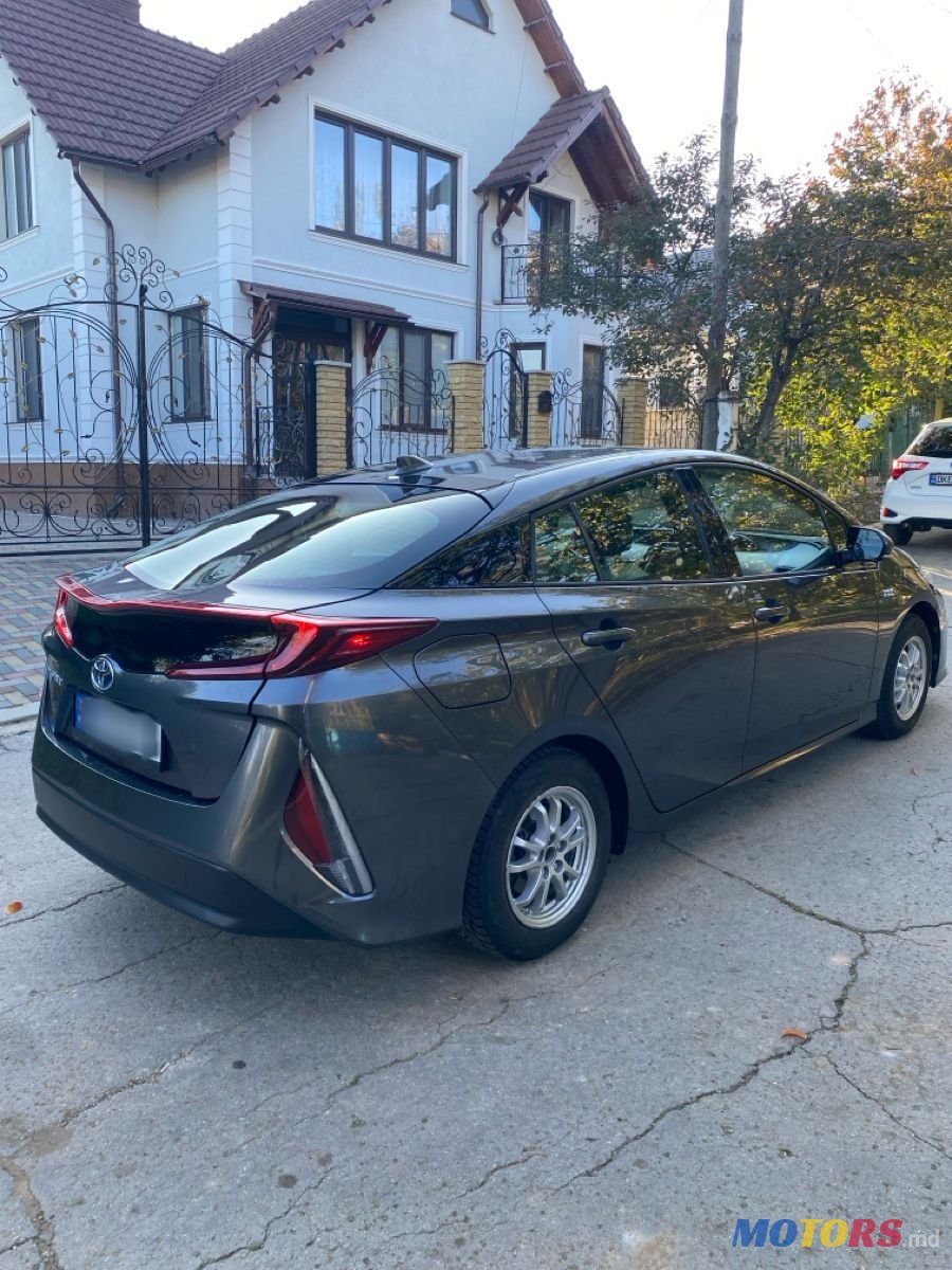 2016' Toyota Prius Prime photo #5
