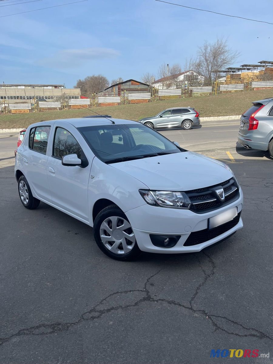 2014' Dacia Sandero photo #1