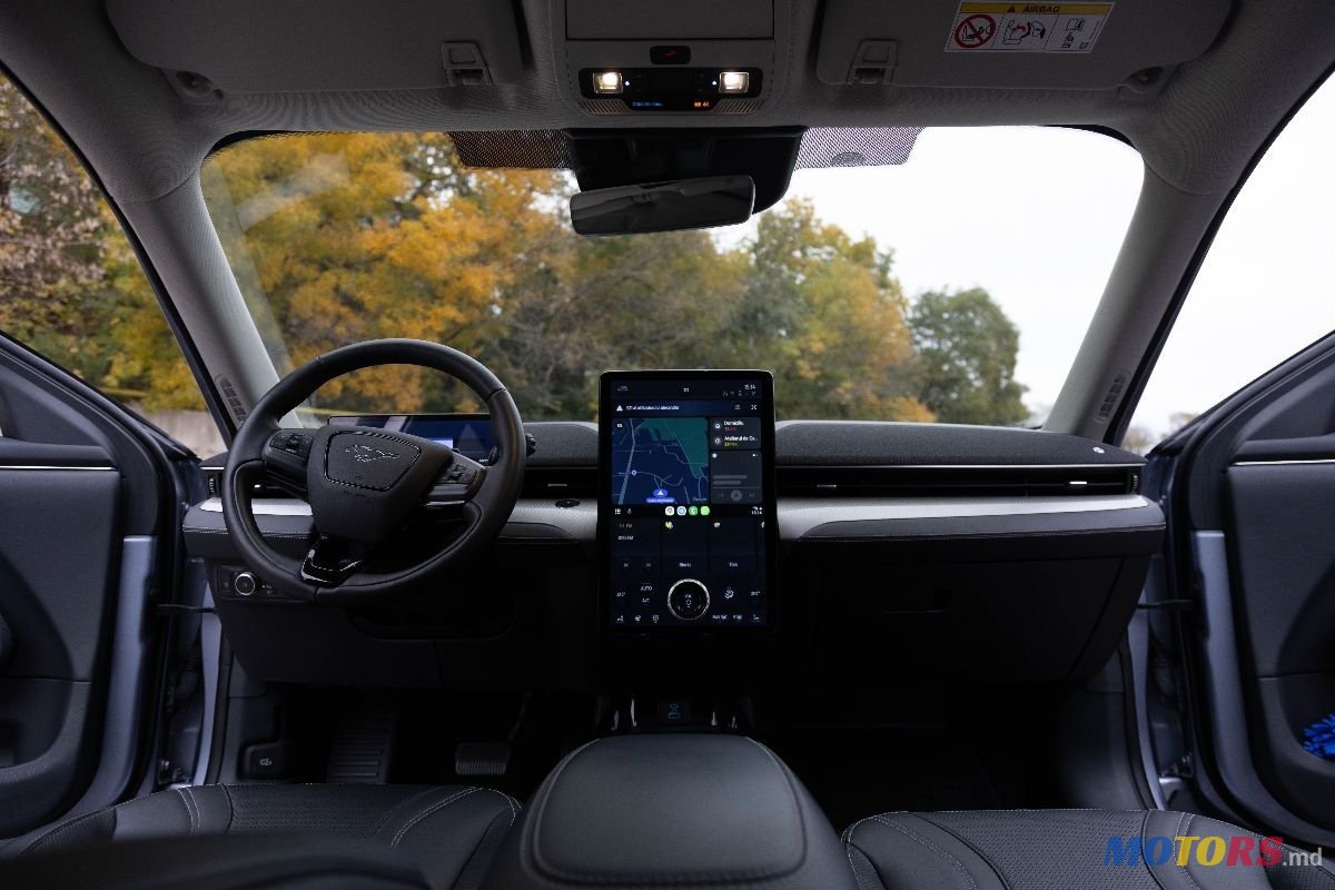 2022' Ford Mustang photo #4