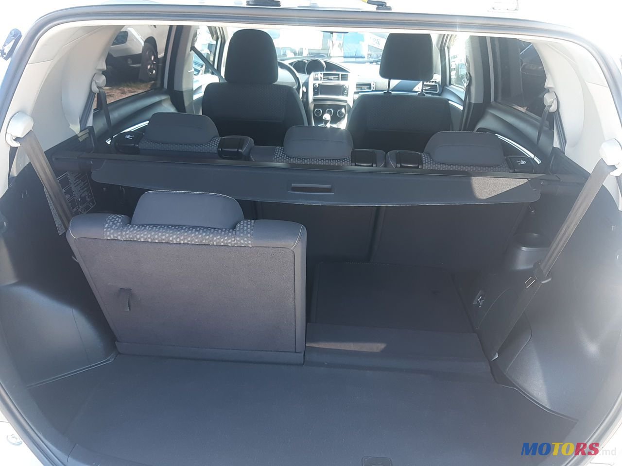 2013' Toyota Verso photo #5