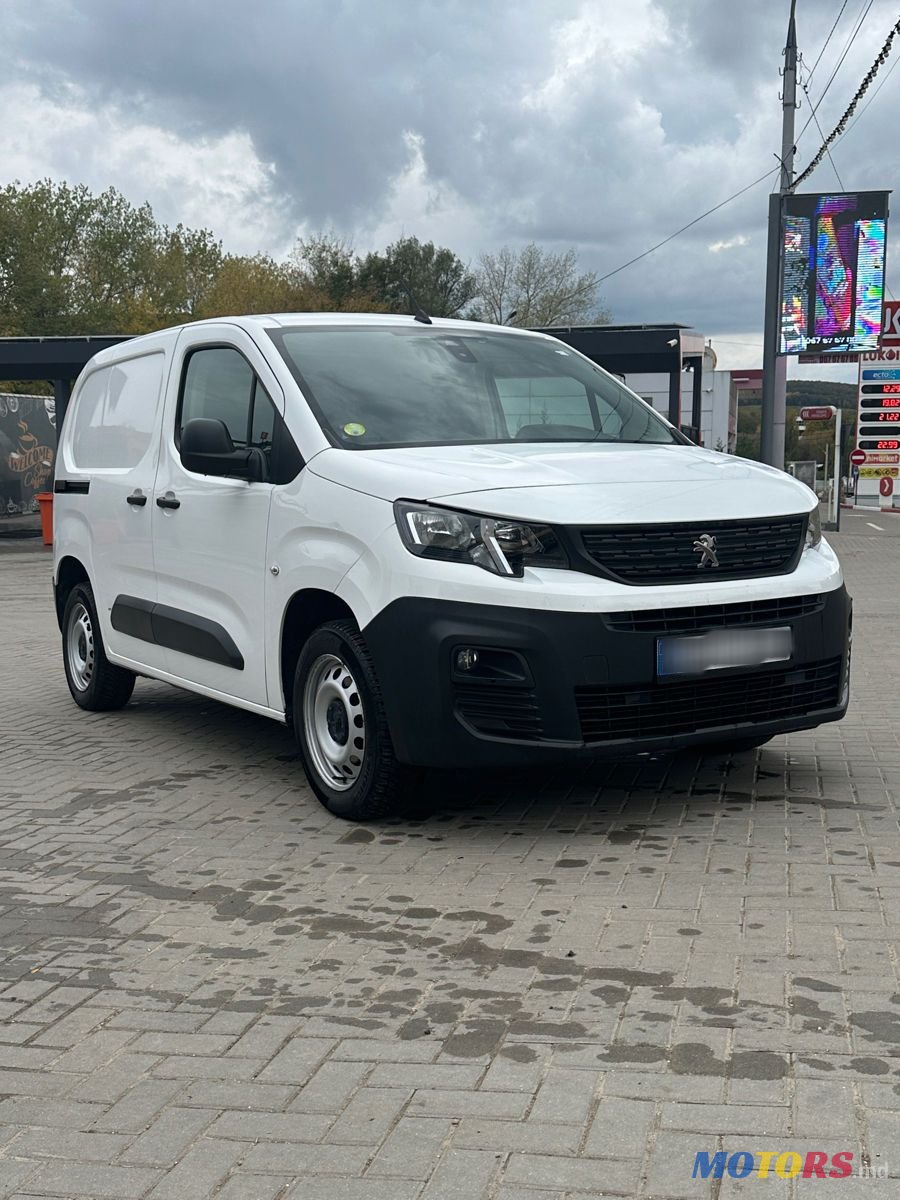 2020' Peugeot Partner photo #1