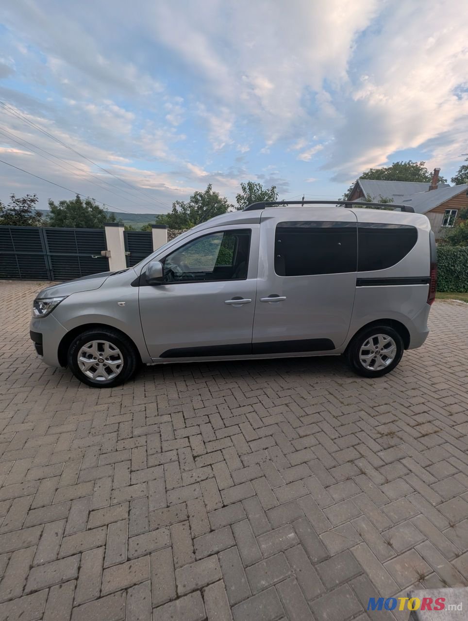2023' Renault Express photo #3