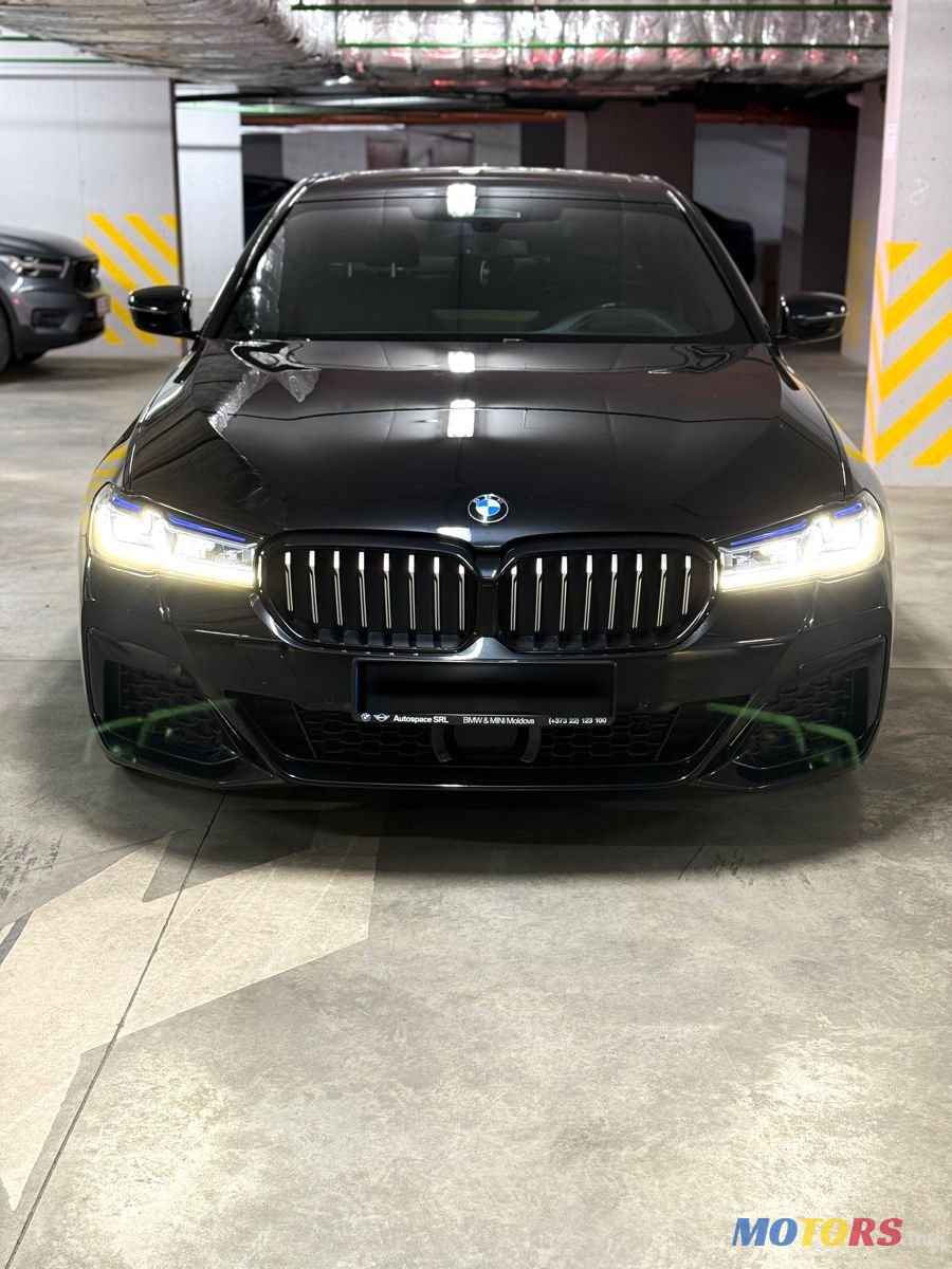 2021' BMW 5 Series photo #1