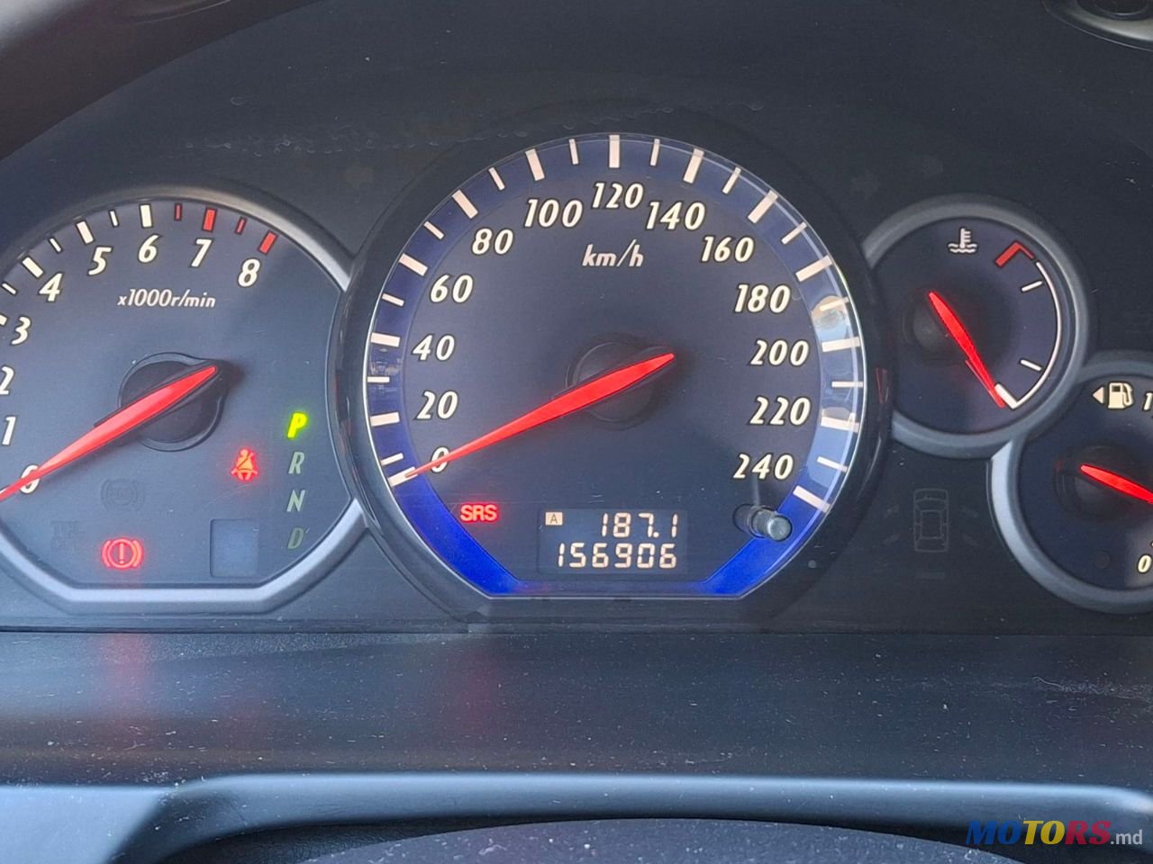 2007' Mitsubishi Grandis photo #2