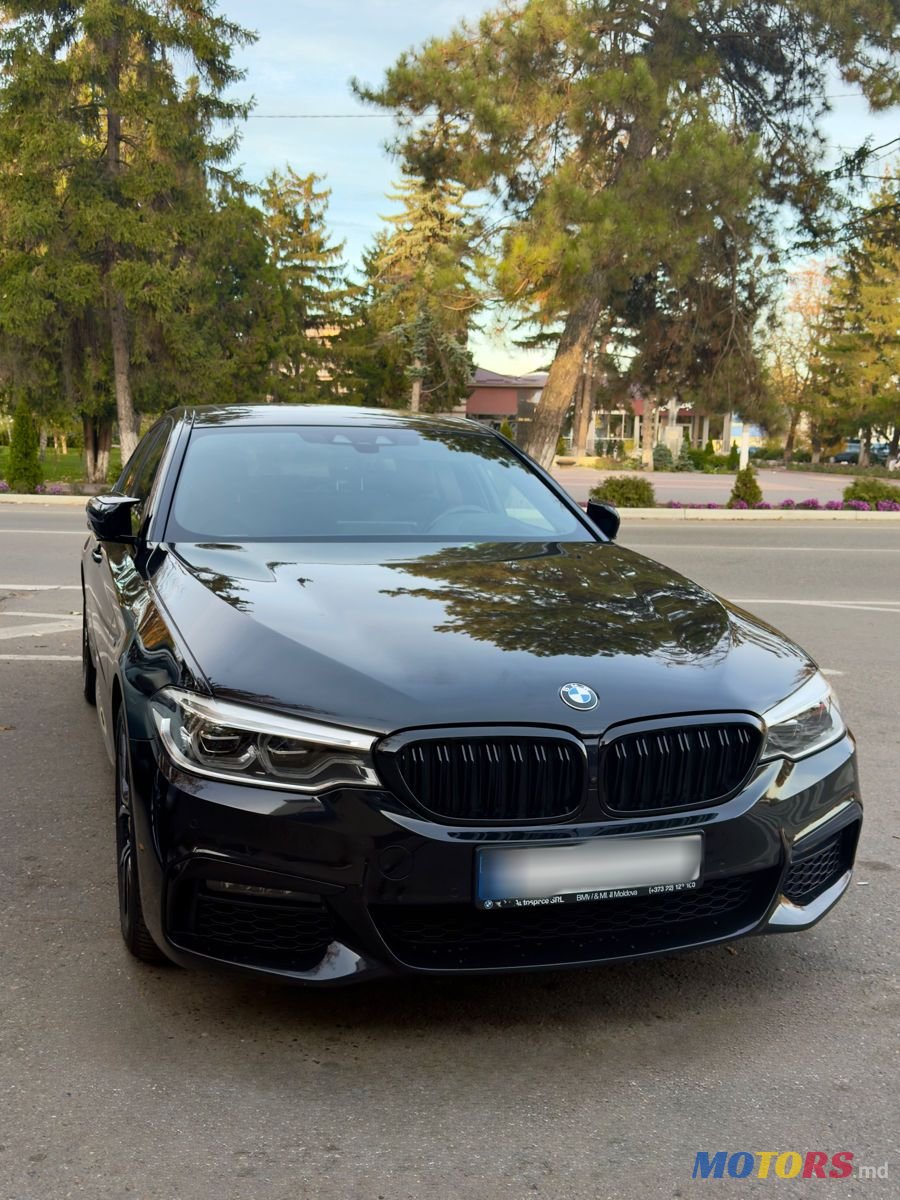 2019' BMW 5 Series photo #1