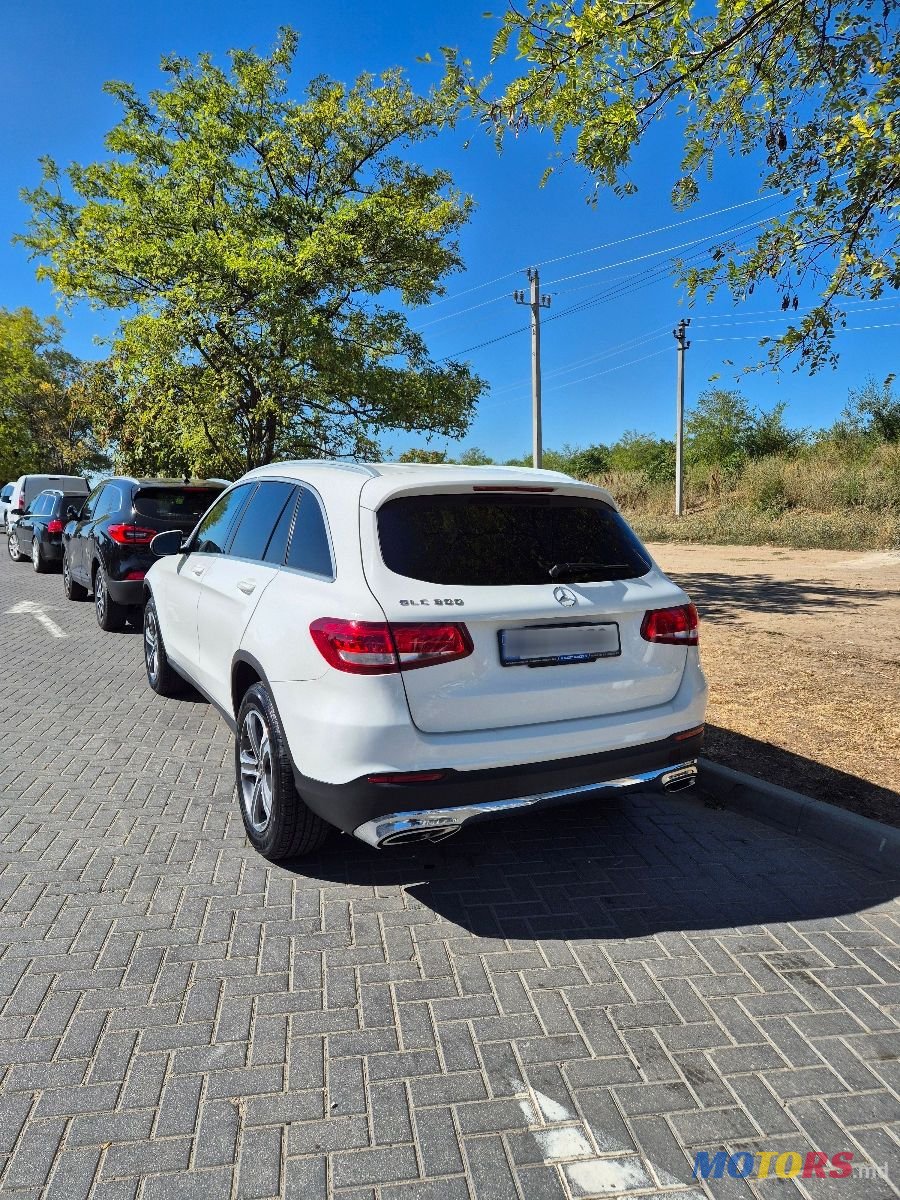2018' Mercedes-Benz GLC photo #2