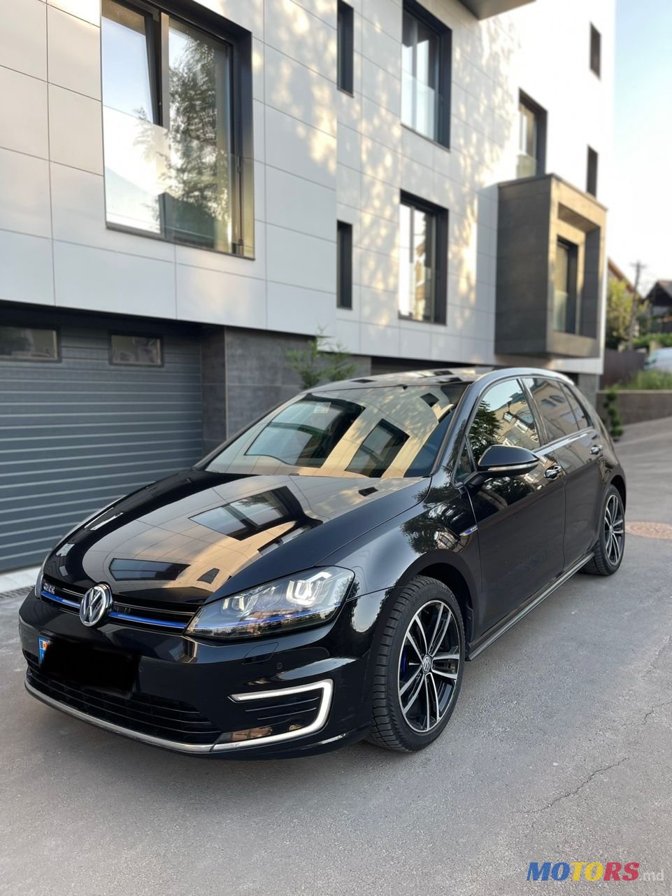 2015' Volkswagen Golf photo #1