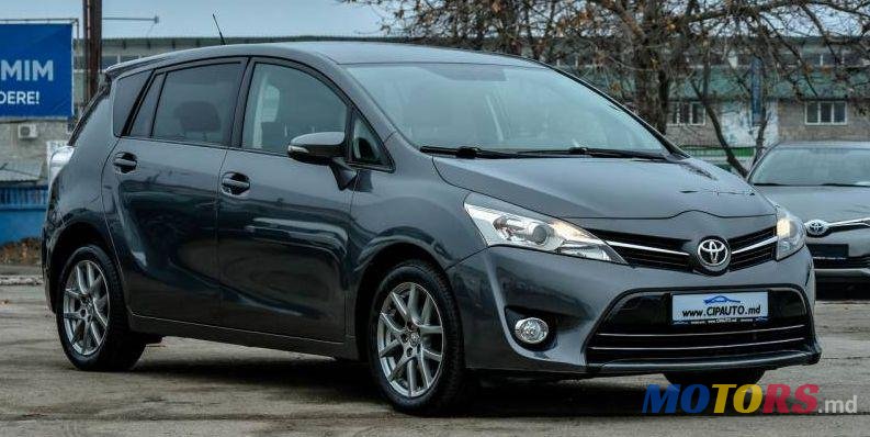 2013' Toyota Verso photo #1