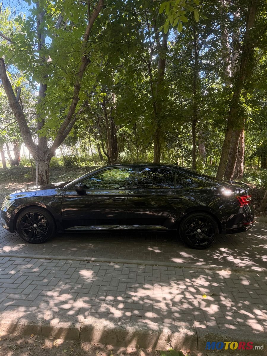 2018' Skoda Superb photo #5