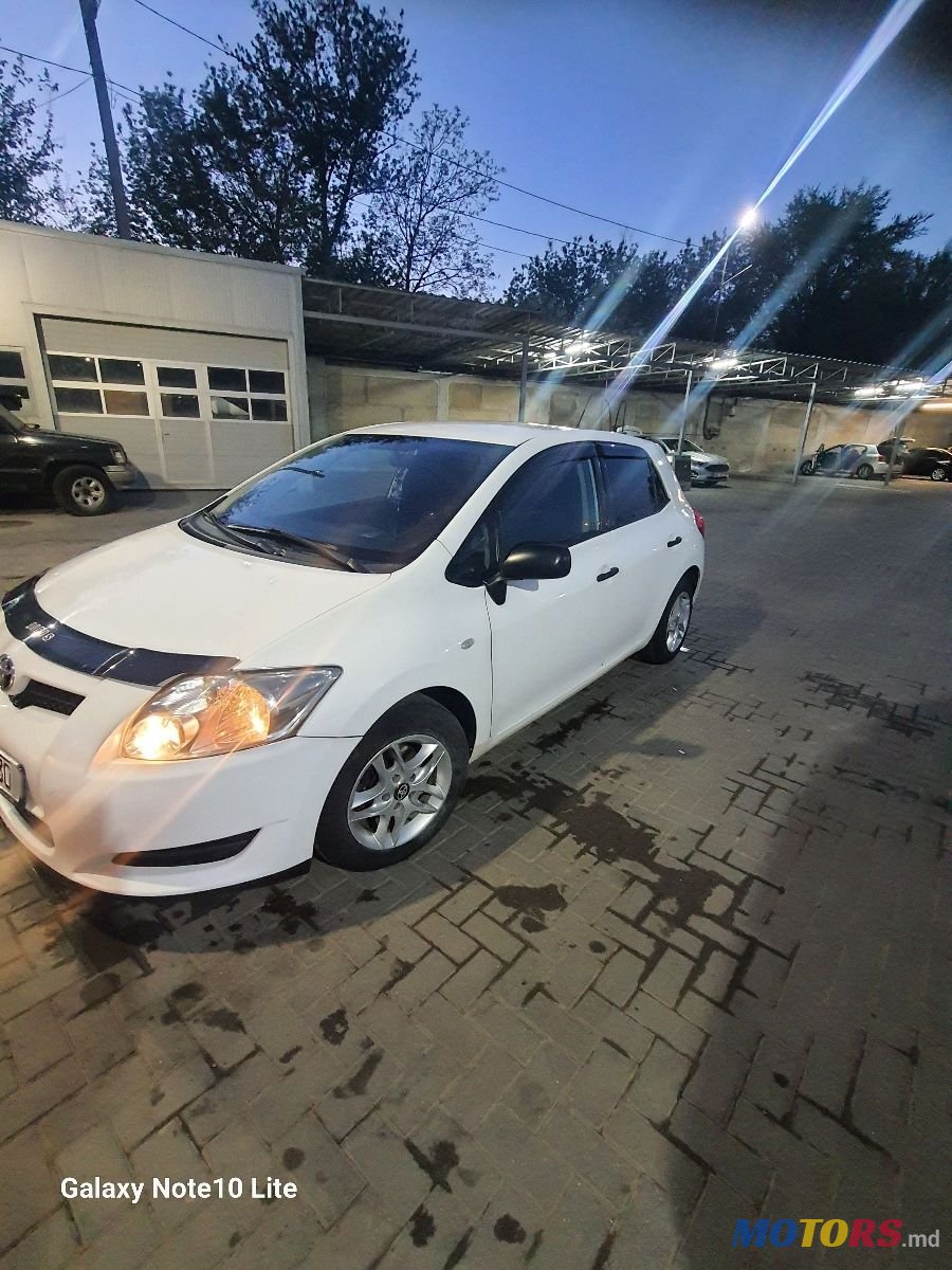 2007' Toyota Auris photo #4