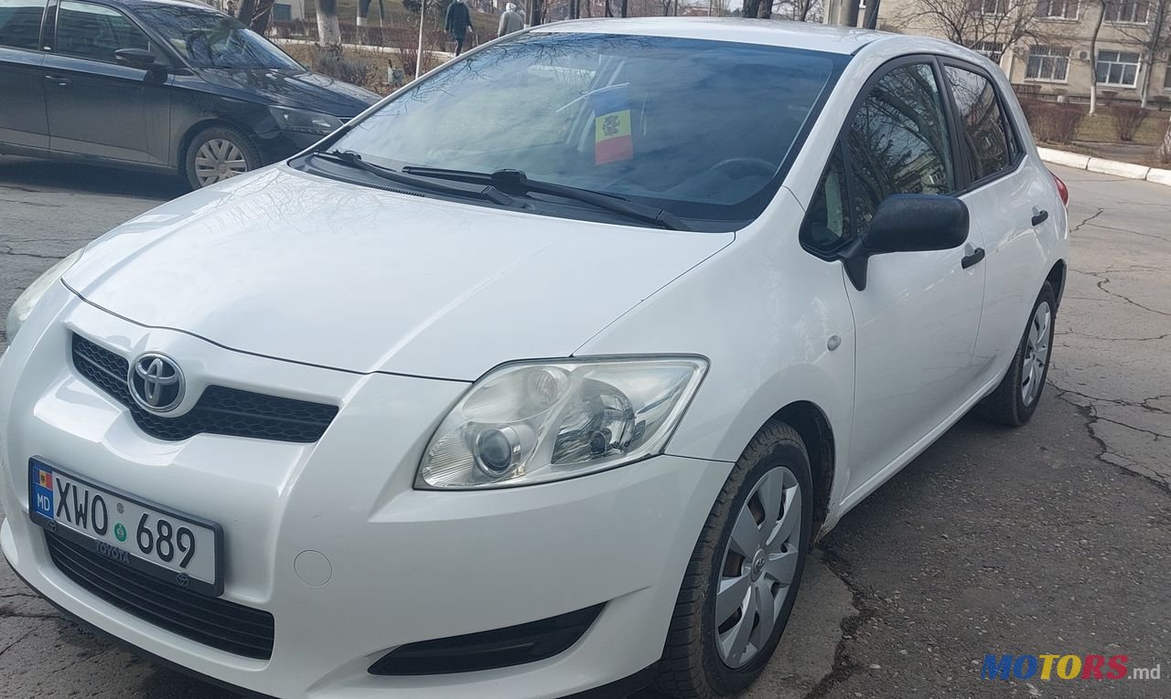 2009' Toyota Auris photo #3