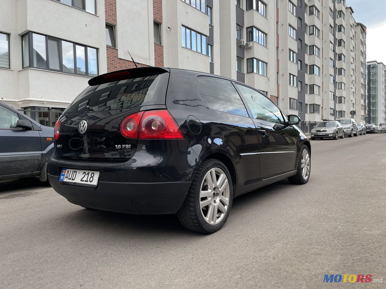 2006' Volkswagen Golf photo #4