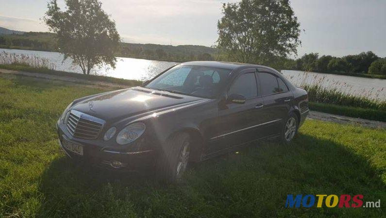 2007' Mercedes-Benz E photo #1