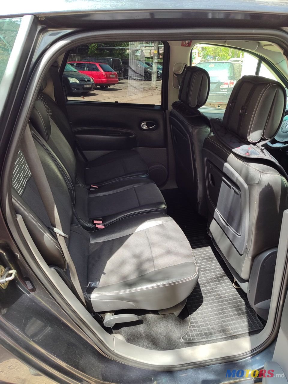 2006' Renault Grand Scenic photo #3