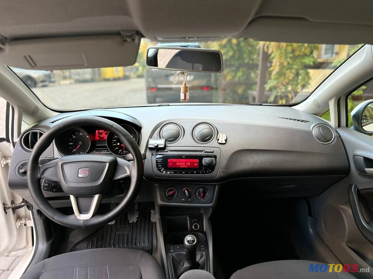 2012' SEAT Ibiza photo #3