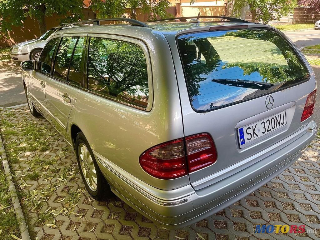 2002' Mercedes-Benz E Класс photo #3