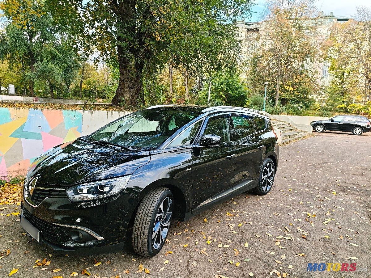 2017' Renault Grand Scenic photo #3
