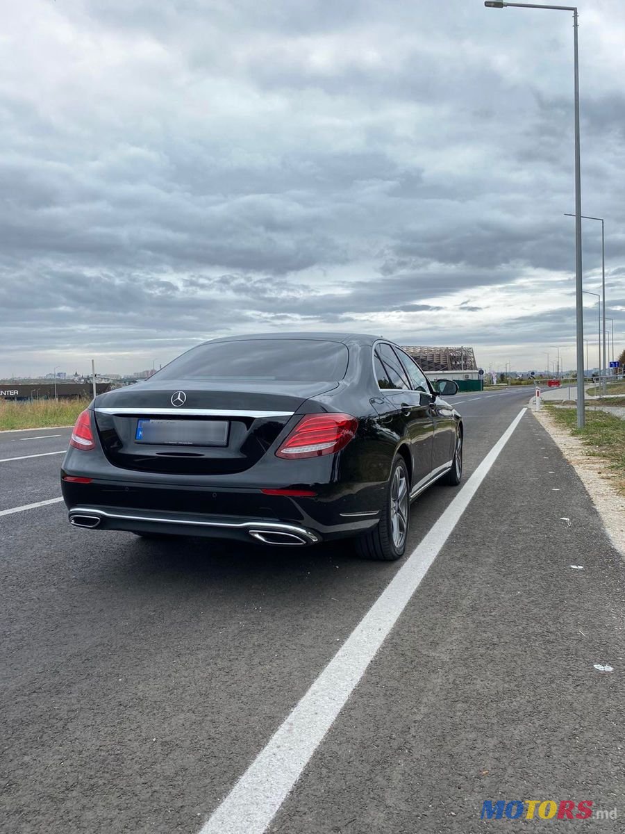 2019' Mercedes-Benz E-Class photo #4