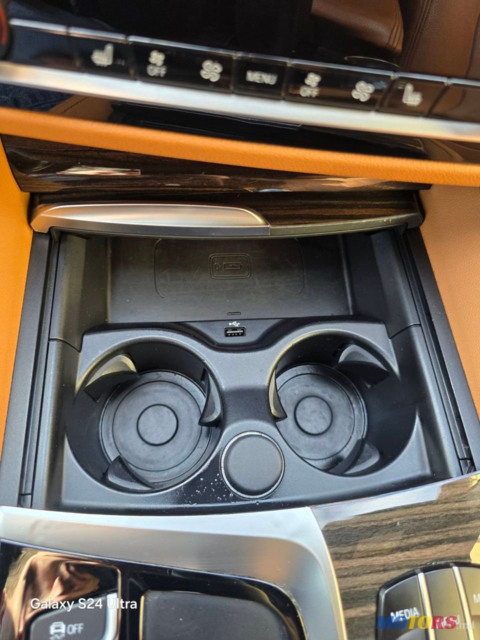 2017' BMW 5 Series photo #3