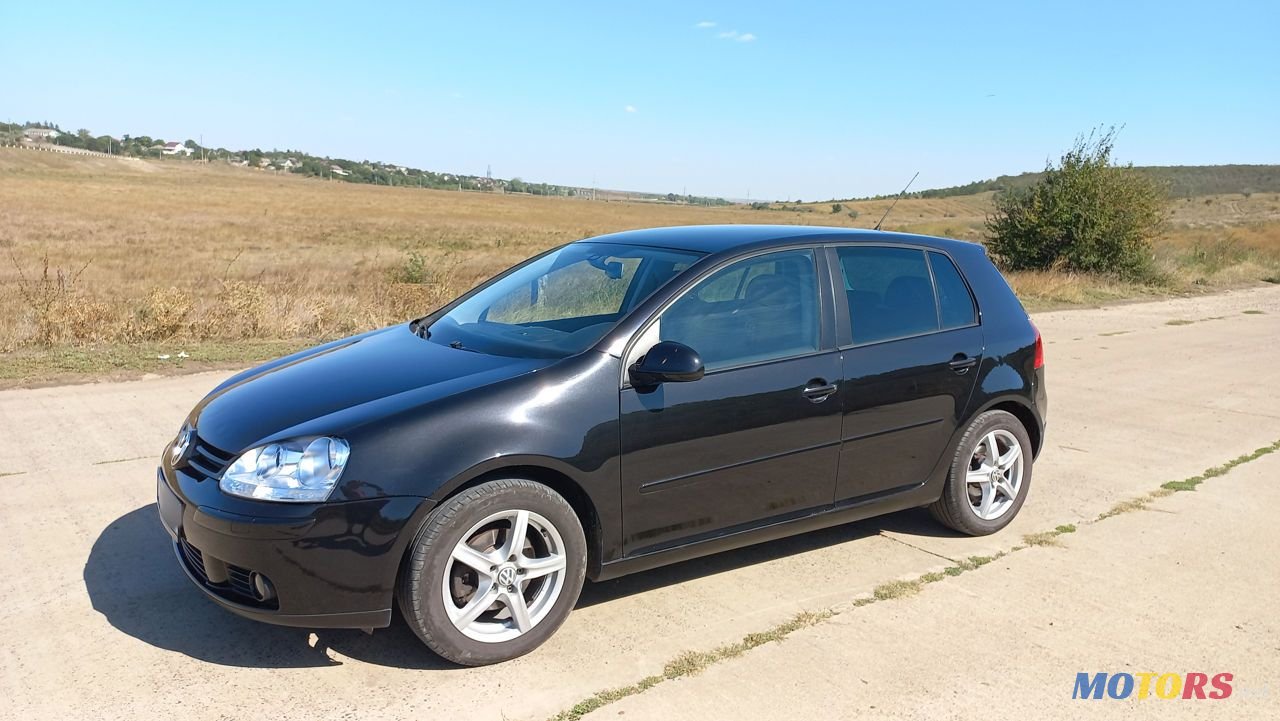 2008' Volkswagen Golf photo #2