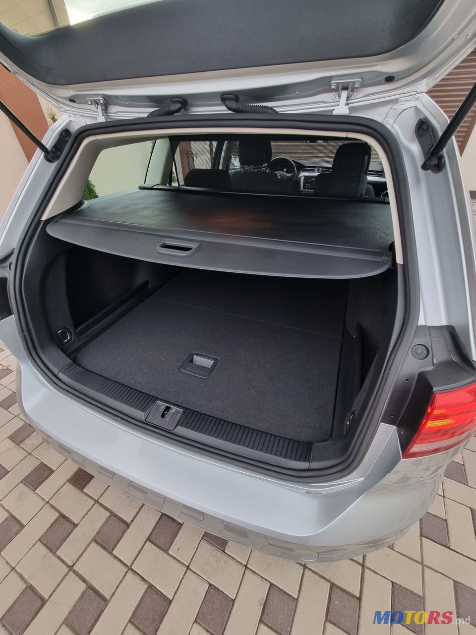 2019' Volkswagen Passat photo #6