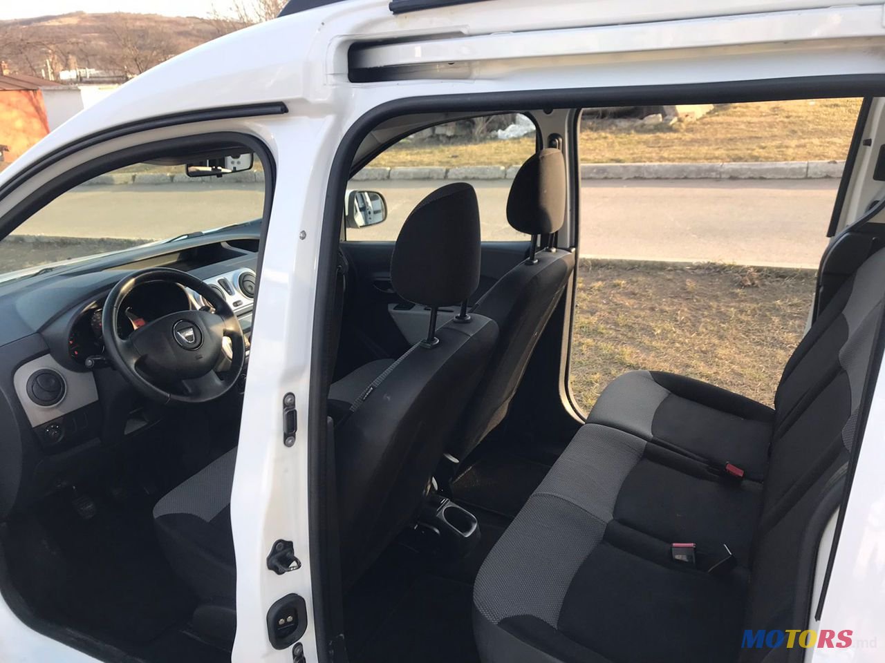 2013' Dacia Dokker photo #6