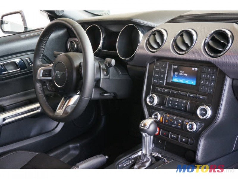 2015' Ford Mustang photo #2