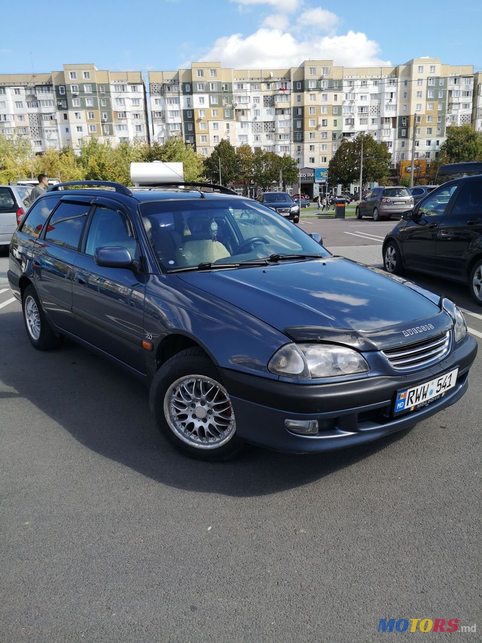 2000' Toyota Avensis photo #1