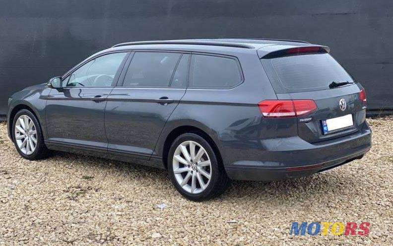 2015' Volkswagen Passat photo #3