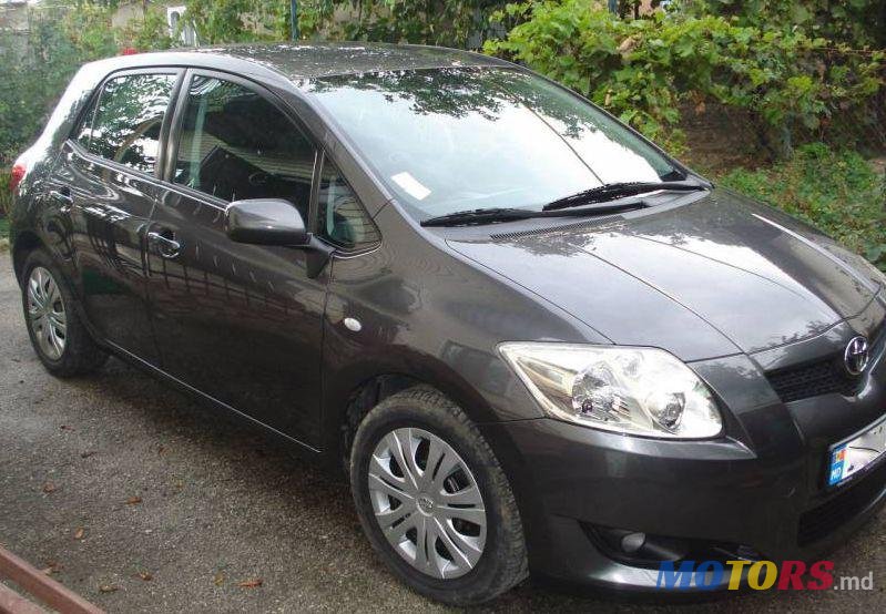 2008' Toyota Auris photo #1