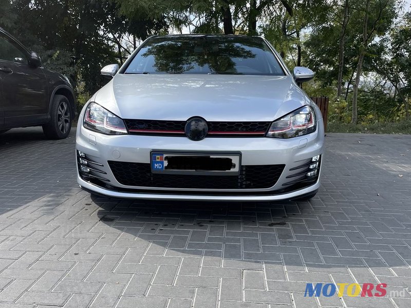 2017' Volkswagen Golf photo #5