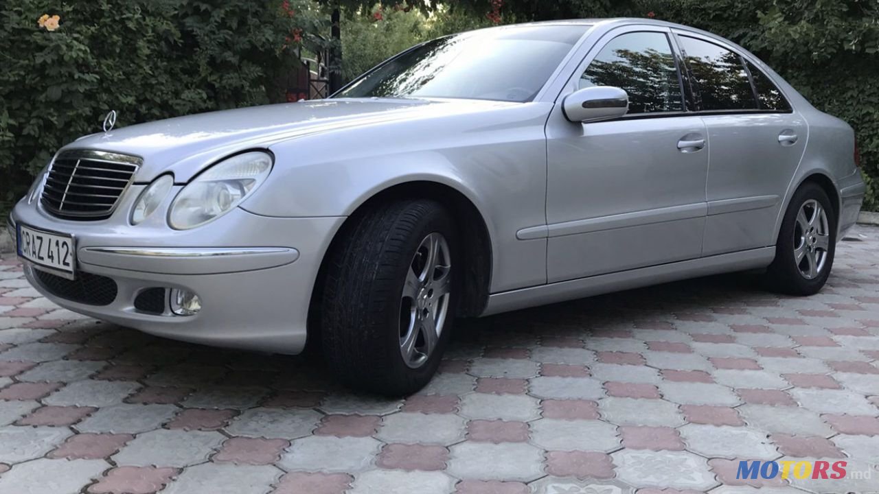 2005' Mercedes-Benz E Класс photo #4