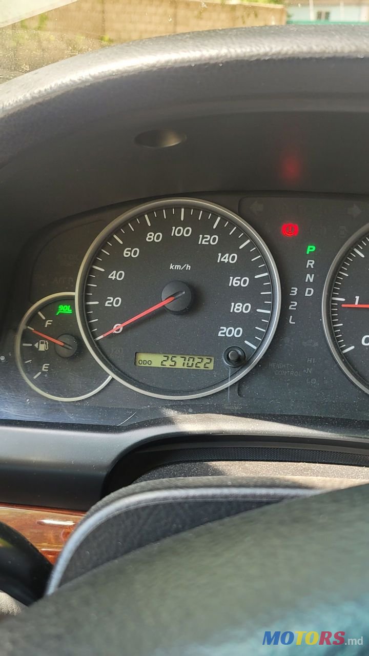 2004' Toyota Land Cruiser Prado photo #6