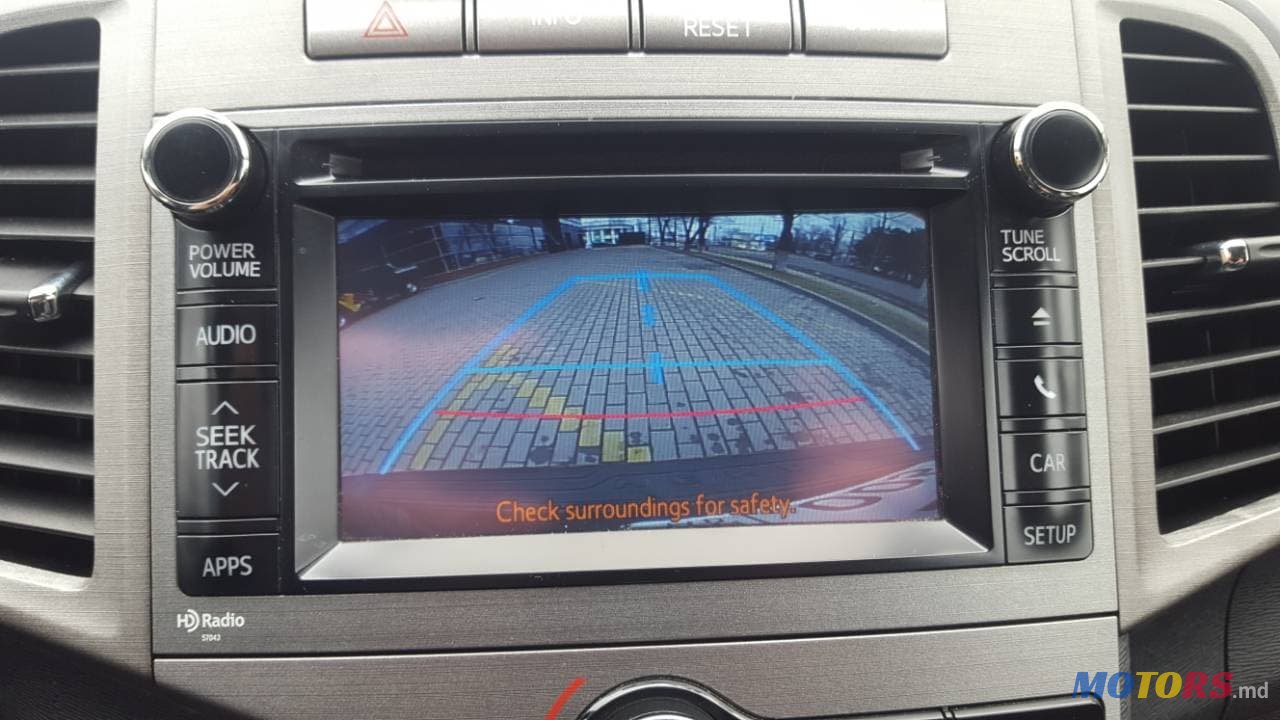 2013' Toyota Venza photo #6