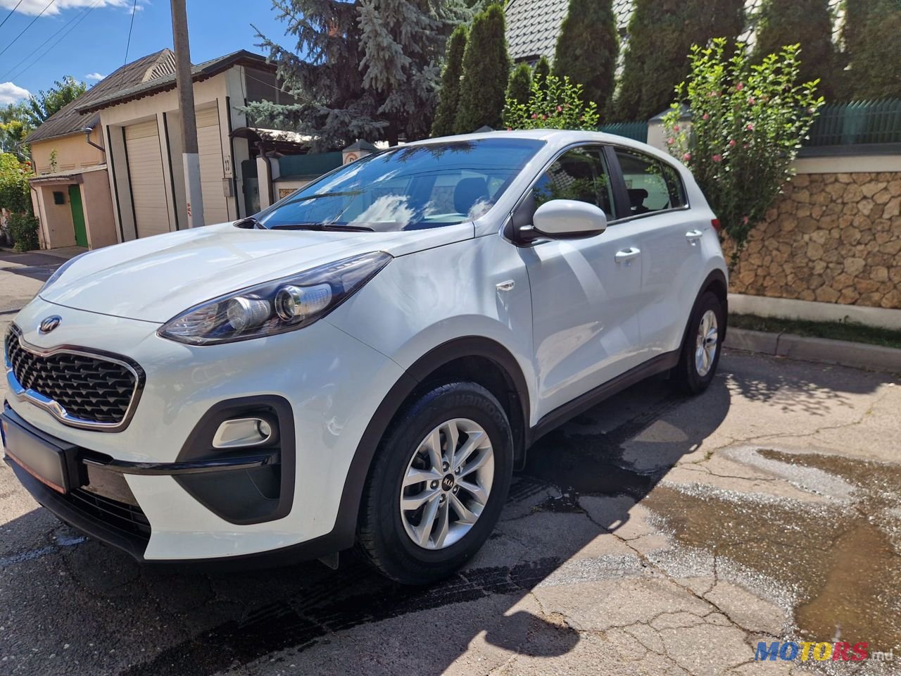 2020' Kia Sportage photo #2