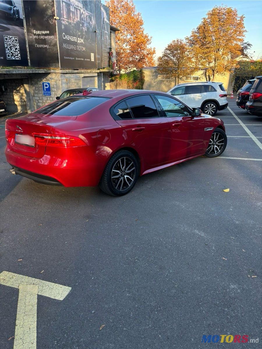 2015' Jaguar XE photo #4