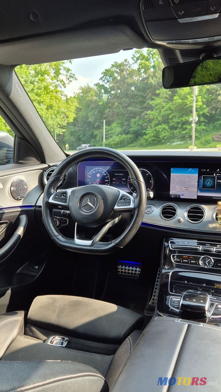 2016' Mercedes-Benz E-Class photo #6