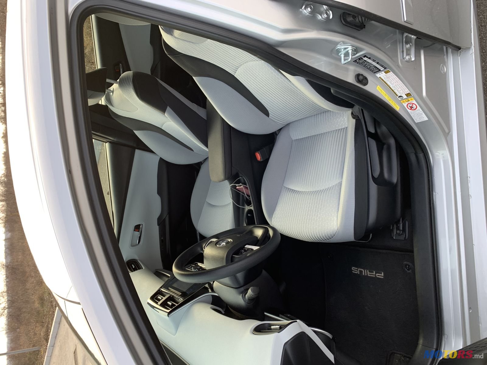 2016' Toyota Prius photo #7