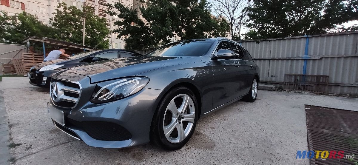 2019' Mercedes-Benz E-Class photo #6