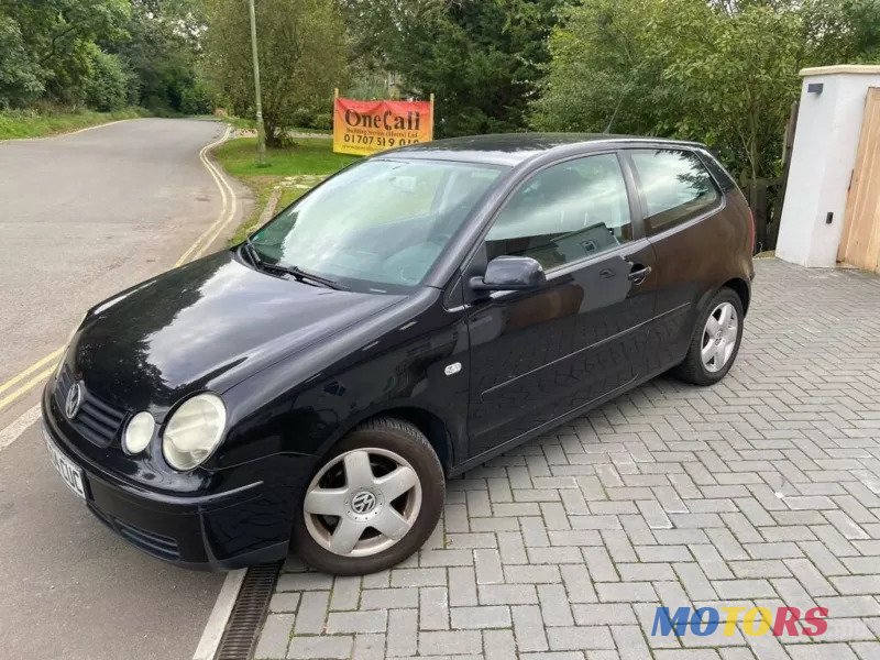 2004' Volkswagen Polo photo #1